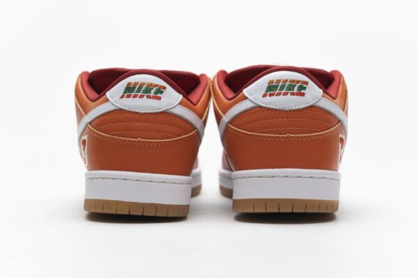 CZ5130-600 7-Eleven x Nike SB Dunk Low - Image 7