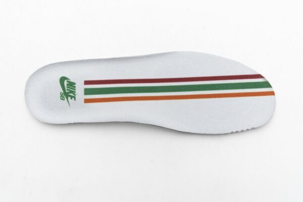 CZ5130-600 7-Eleven x Nike SB Dunk Low - Image 12