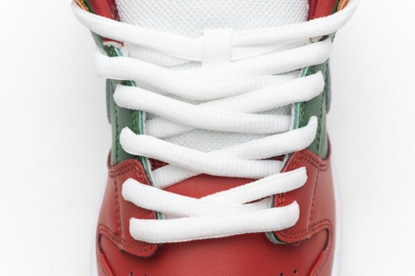 CZ5130-600 7-Eleven x Nike SB Dunk Low - Image 8